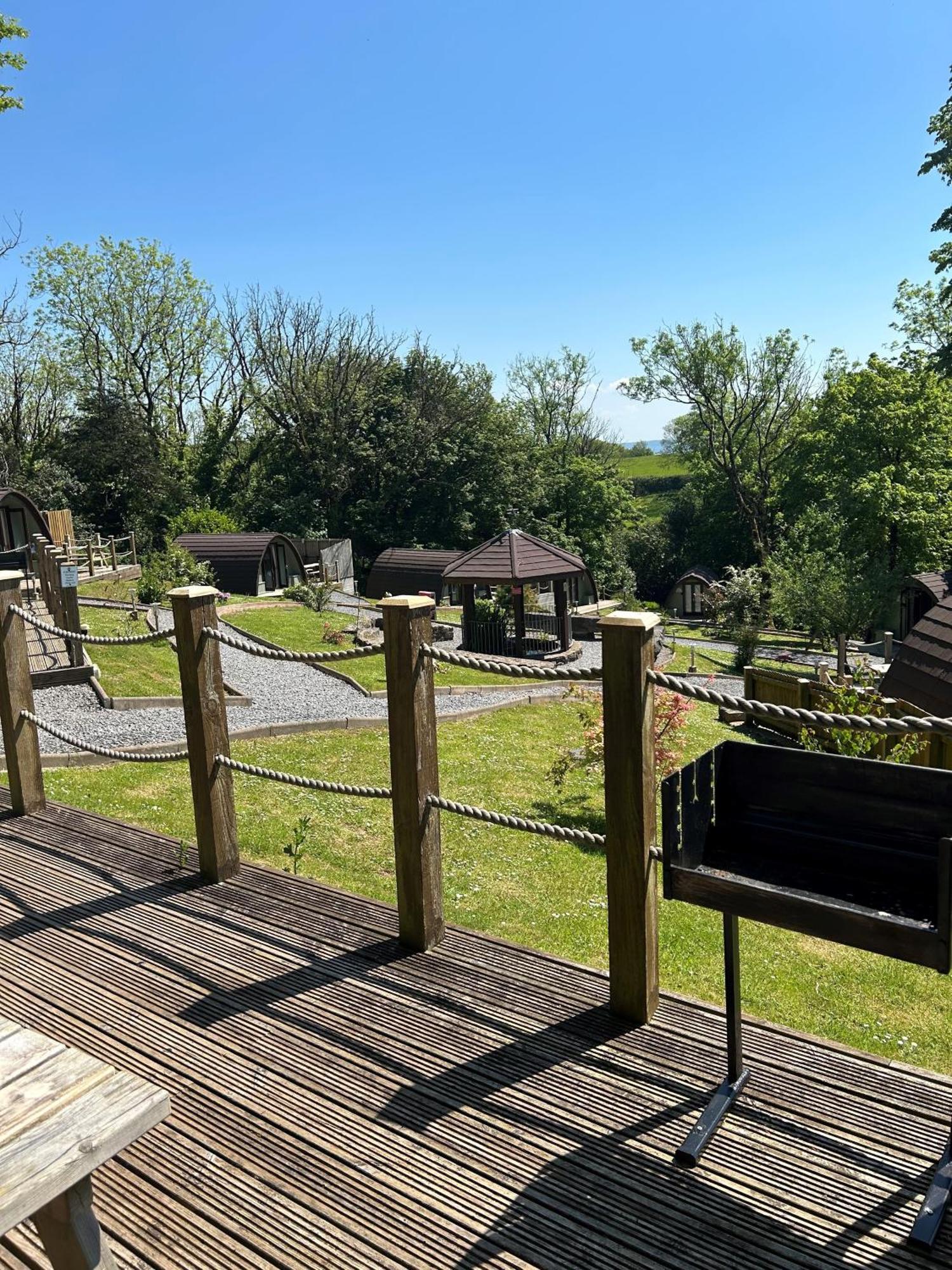 Pods At Broadway Villa Laugharne Eksteriør billede